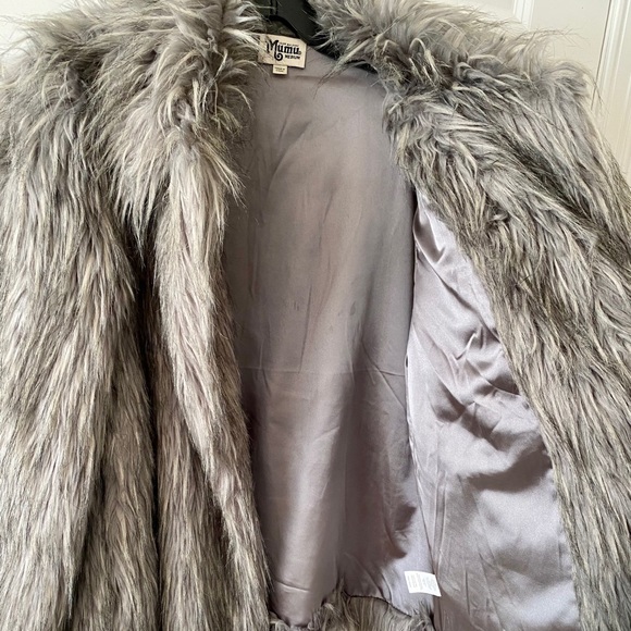 Show Me Your Mumu Faux Fur Jacket - Picture 3 of 5